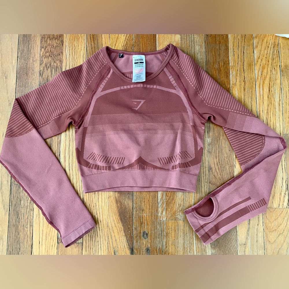 GYMSHARK - cropped long sleeve